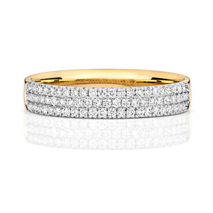 DIAMOND CLAW SET 3 ROW WEDDING RING IN 18CT GOLD